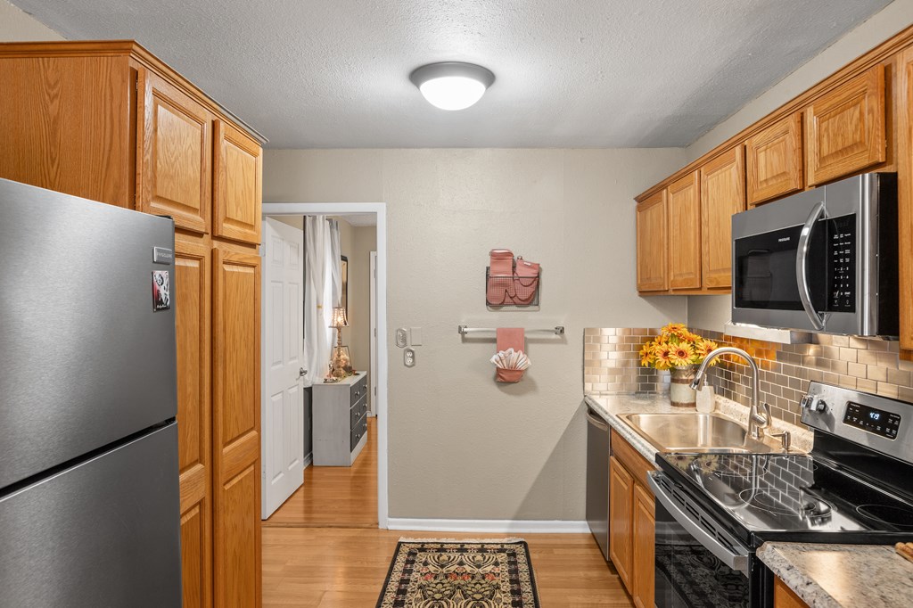 812 W Austin St