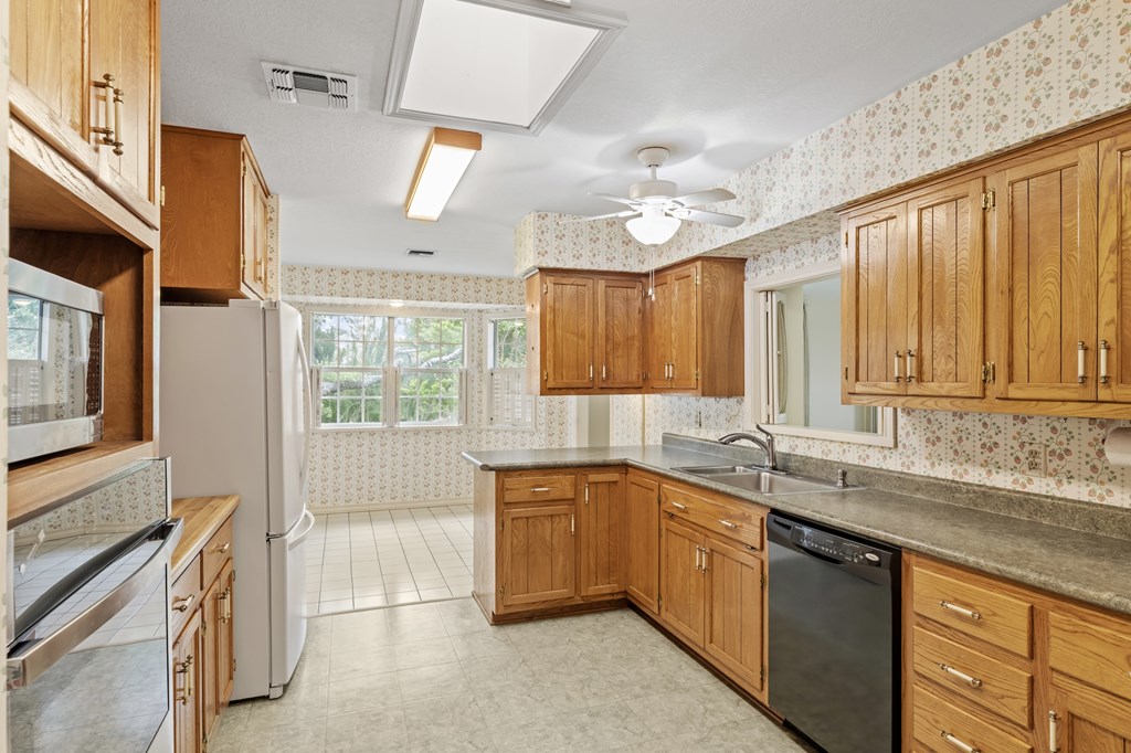 214 Northwood Hills Dr