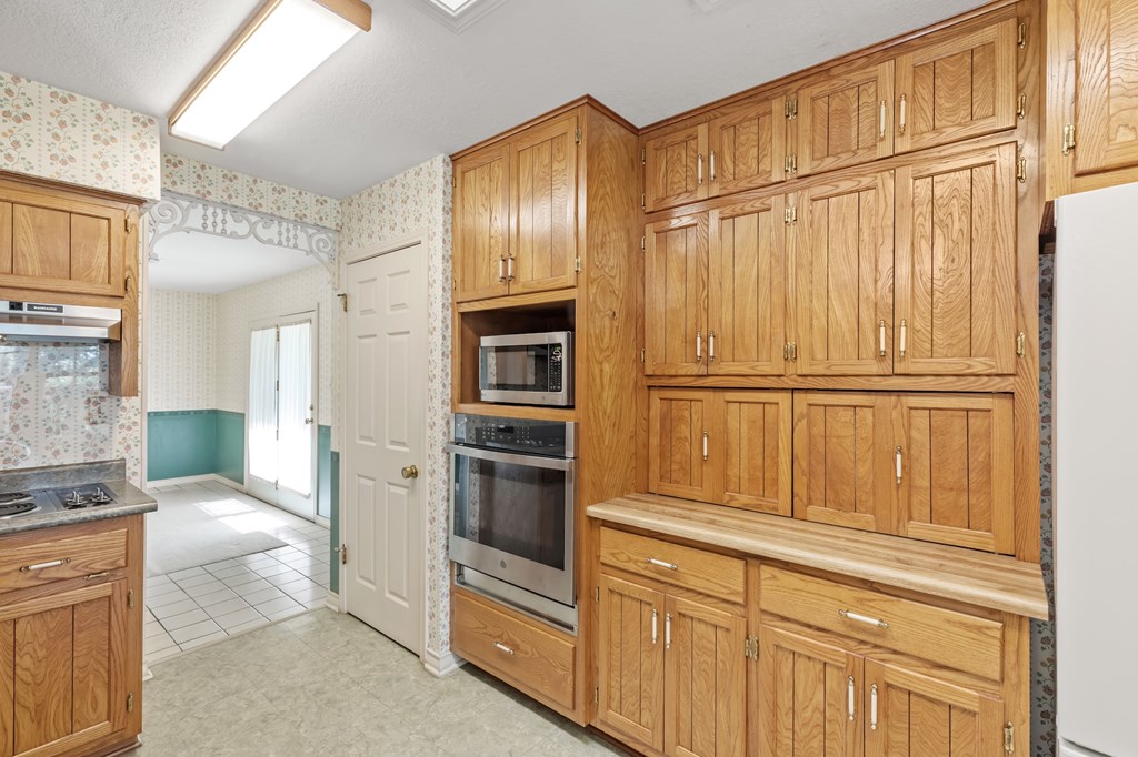 214 Northwood Hills Dr