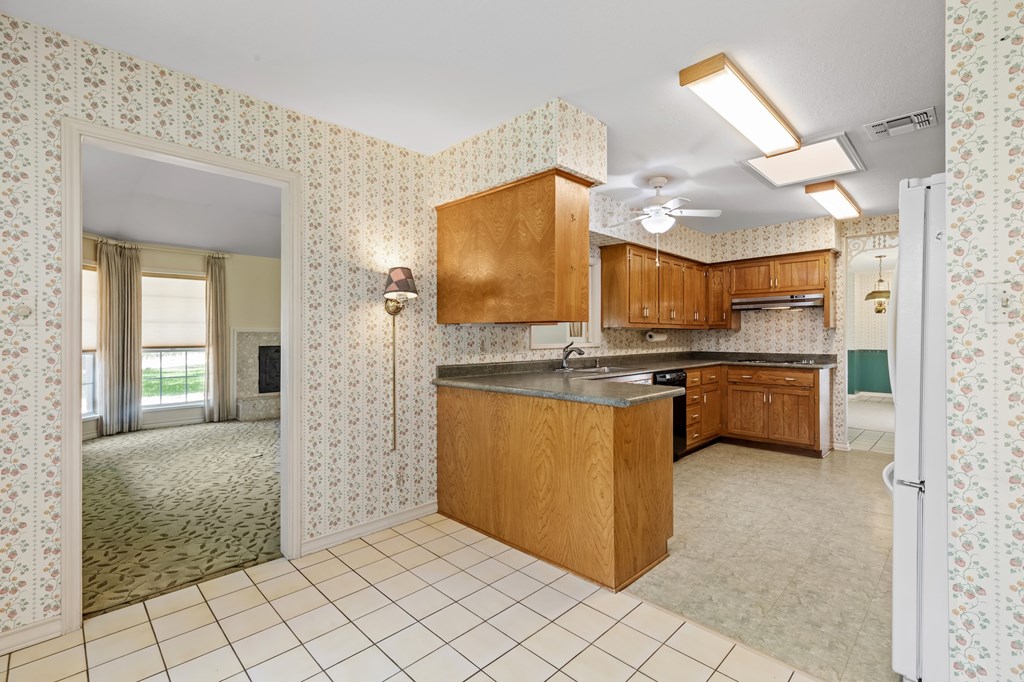 214 Northwood Hills Dr