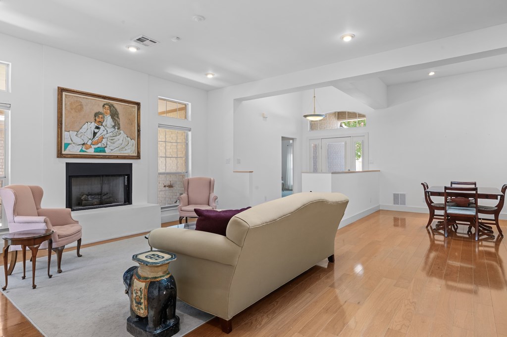 444 Summit Circle
