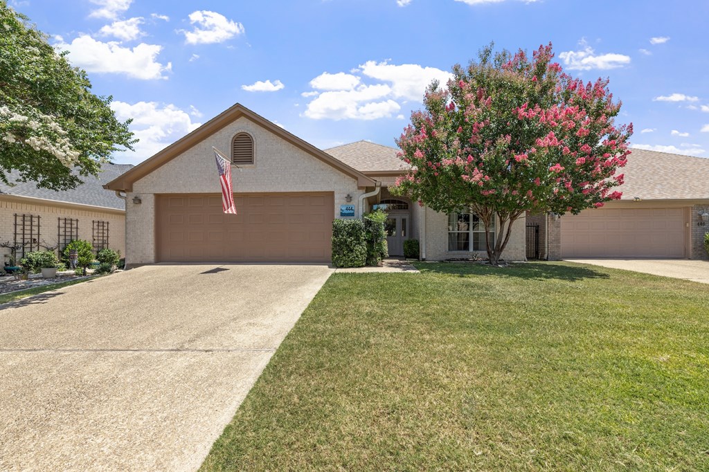 444 Summit Circle