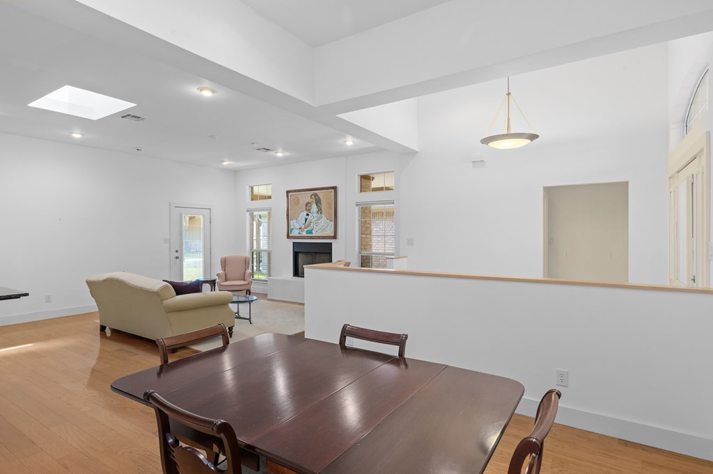 444 Summit Circle
