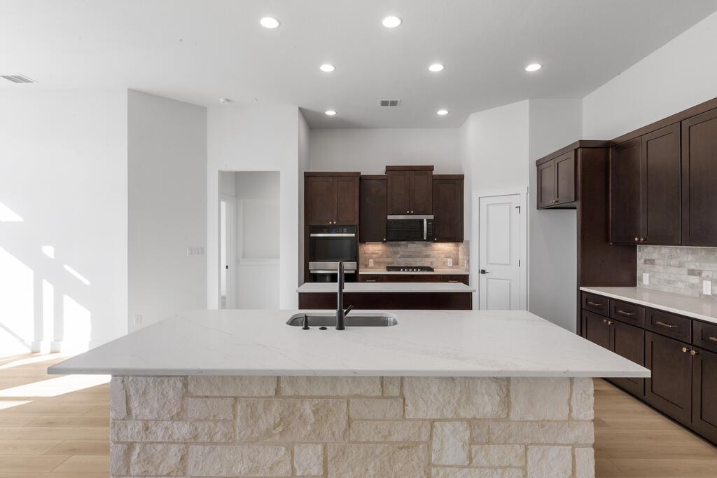 117 Stoneledge