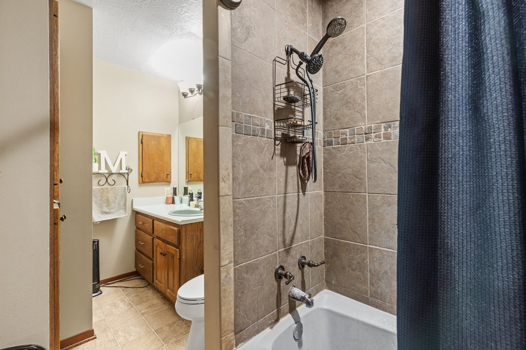 393 Marschall Creek Rd