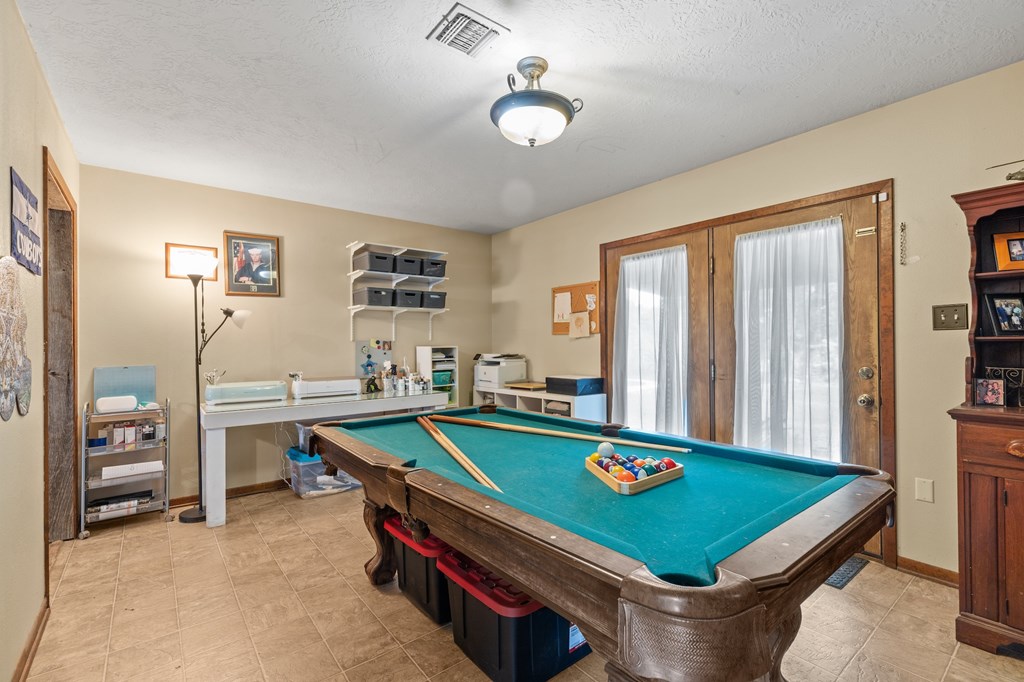 393 Marschall Creek Rd