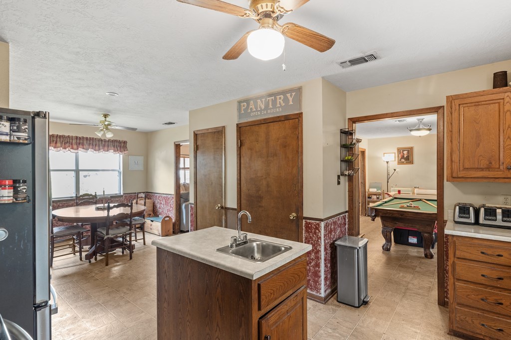 393 Marschall Creek Rd