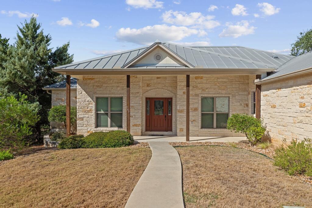 143 Stonewood