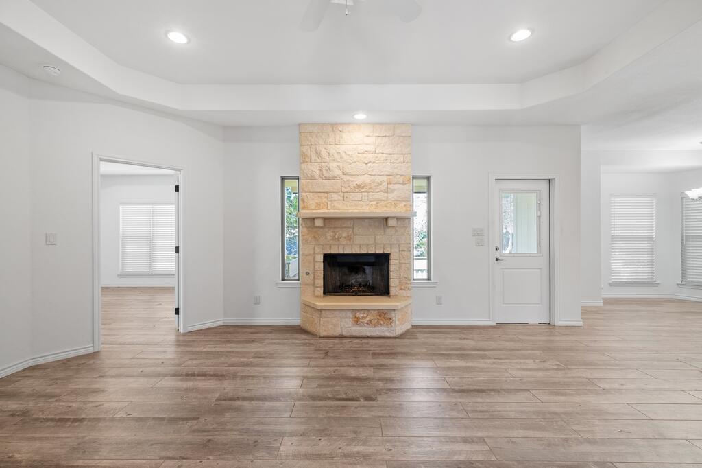 143 Stonewood