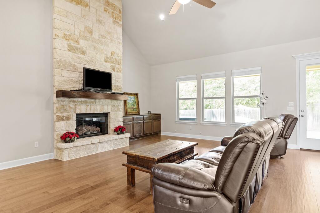 2145 Stone Meadow