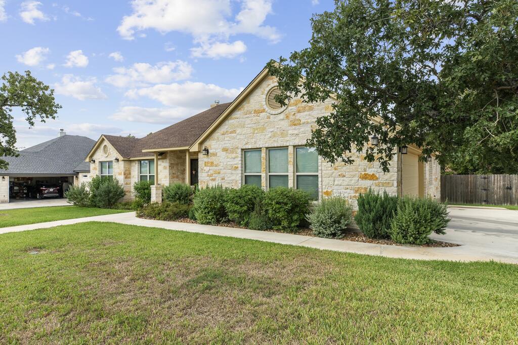 2145 Stone Meadow