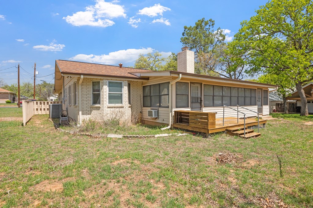 221 Timberidge Dr