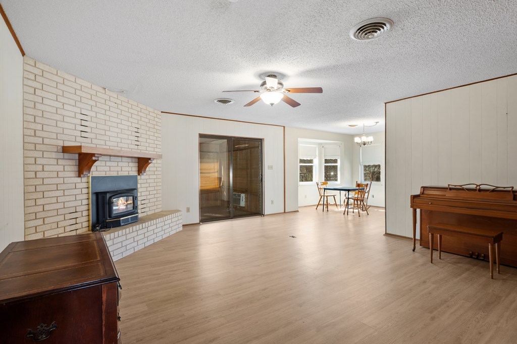 221 Timberidge Dr