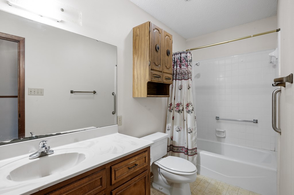 221 Timberidge Dr