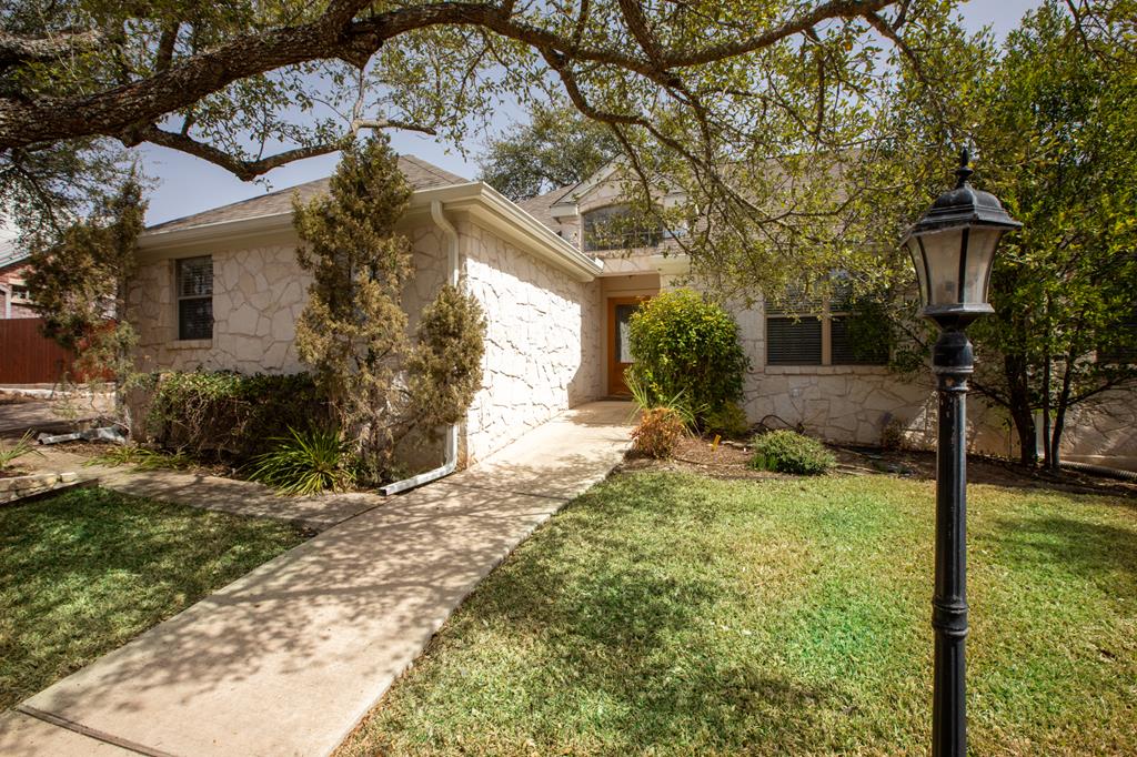 210 Ellebracht Dr