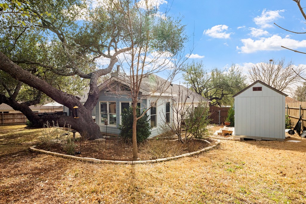 210 Ellebracht Dr
