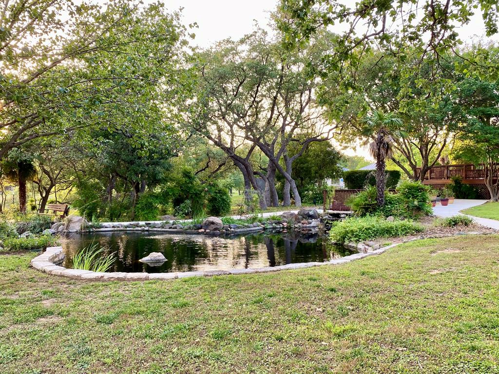 132 W Creekview Dr
