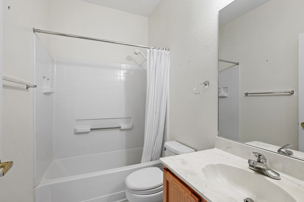 132 W Creekview Dr