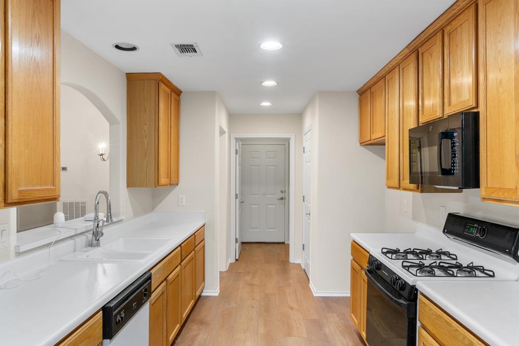 132 W Creekview Dr