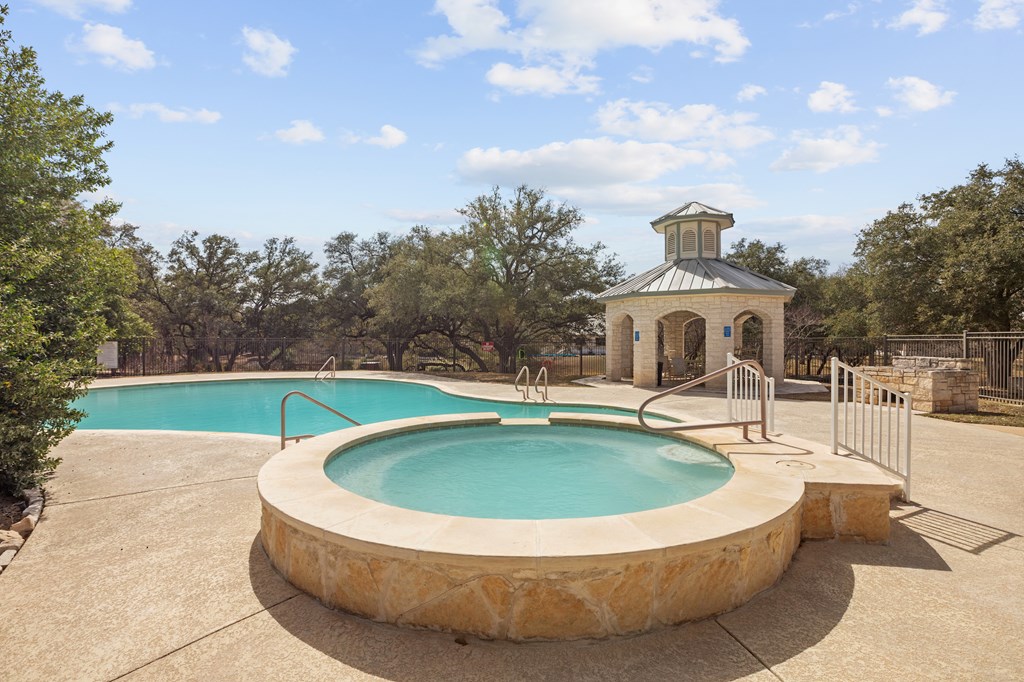132 W Creekview Dr