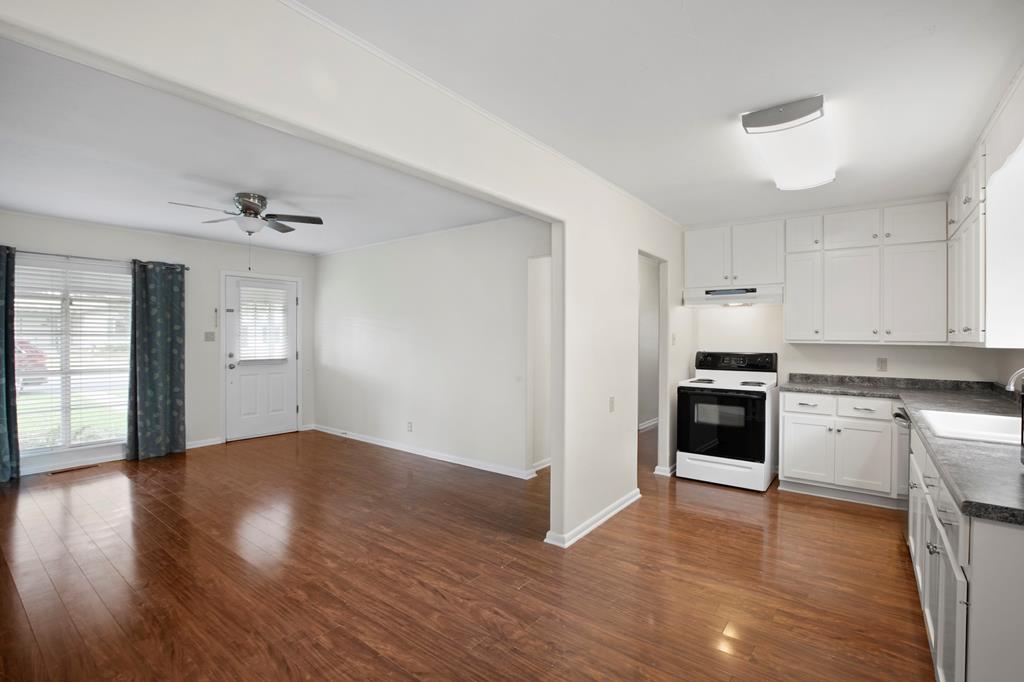 329 W Mulberry St