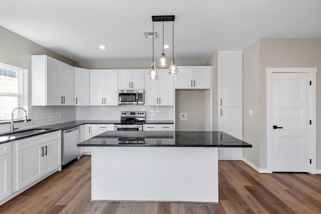 144 Feather Way