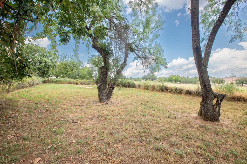 304 E Highway St # 18