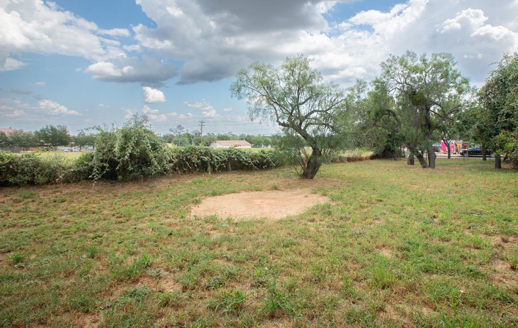 304 E Highway St # 18