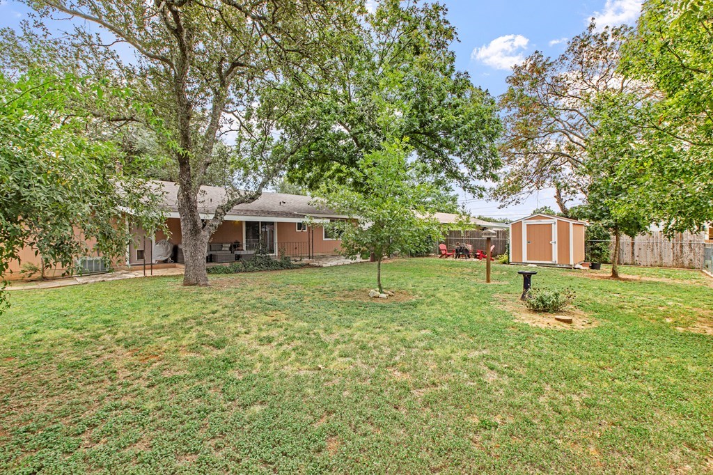 604 N Bowie