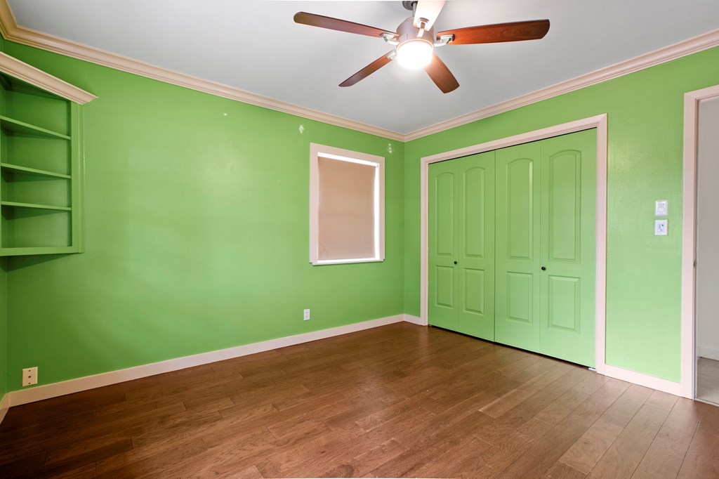 604 N Bowie