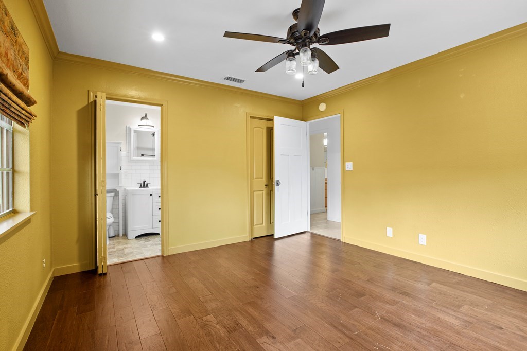 604 N Bowie