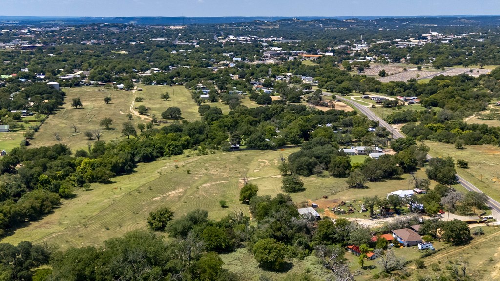 485 Ranch Rd 1631