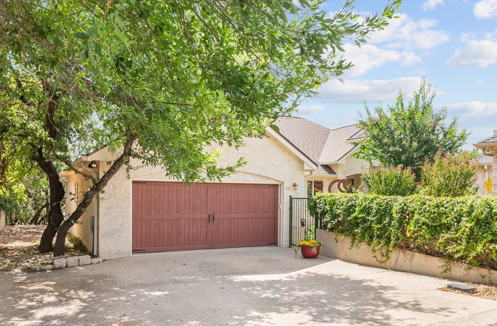 455 Summit Circle