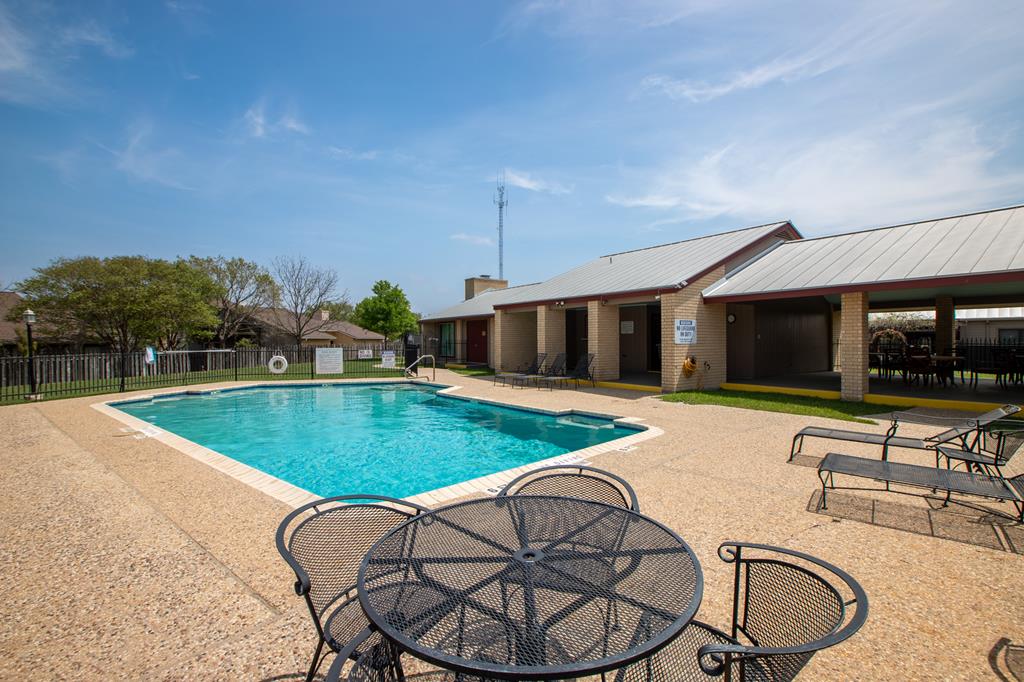 455 Summit Circle