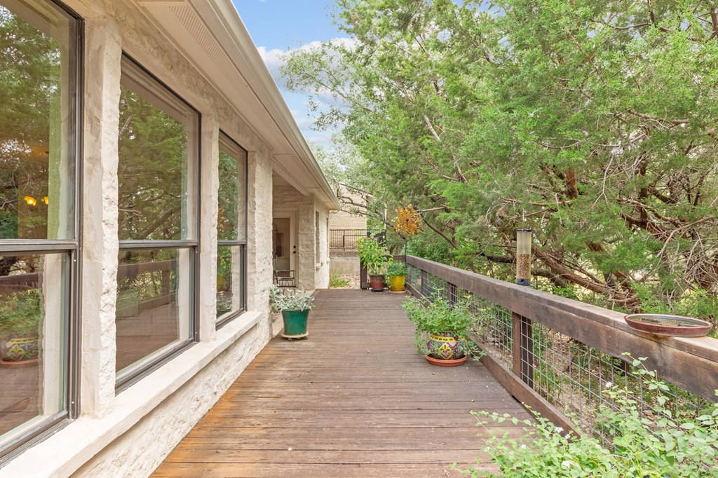 455 Summit Circle