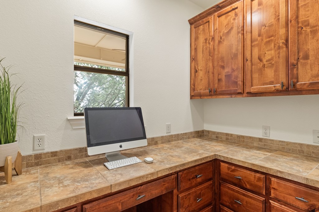 455 Summit Circle