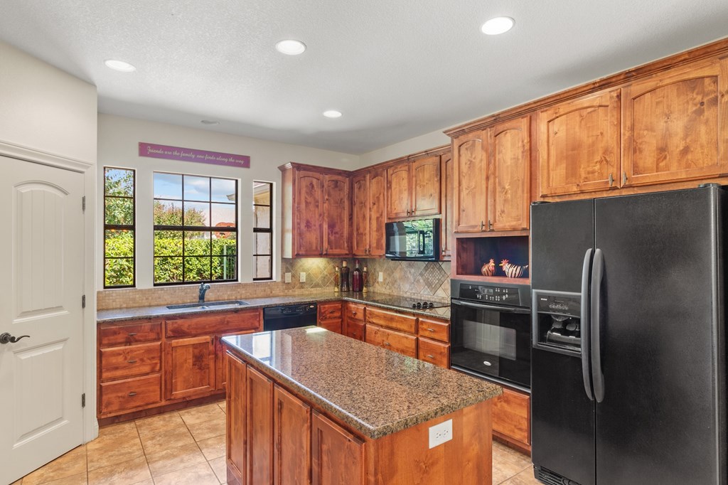 455 Summit Circle