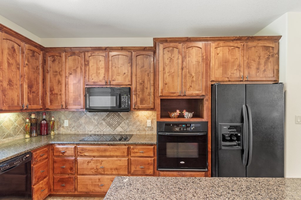 455 Summit Circle