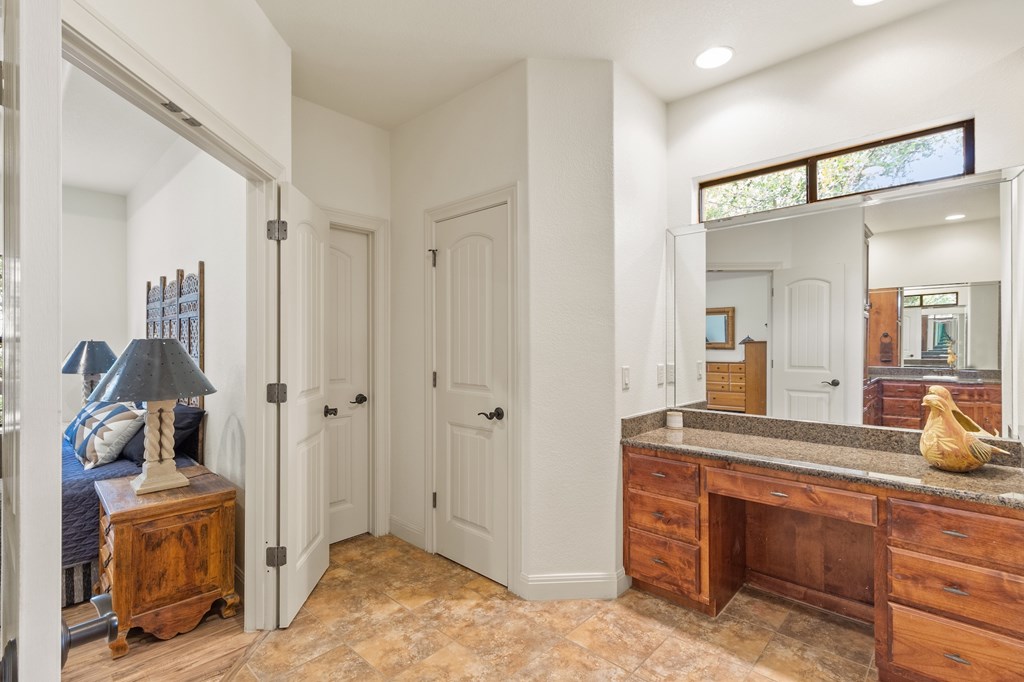 455 Summit Circle