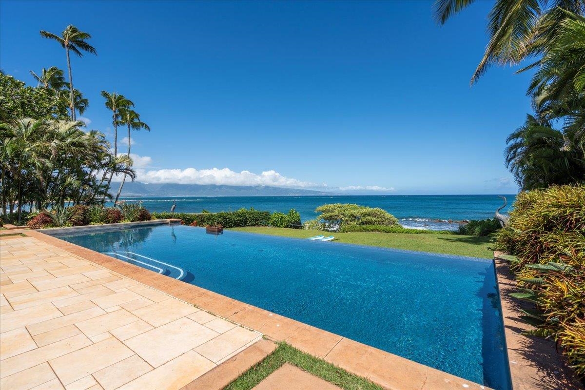 21 Kaulua Pl