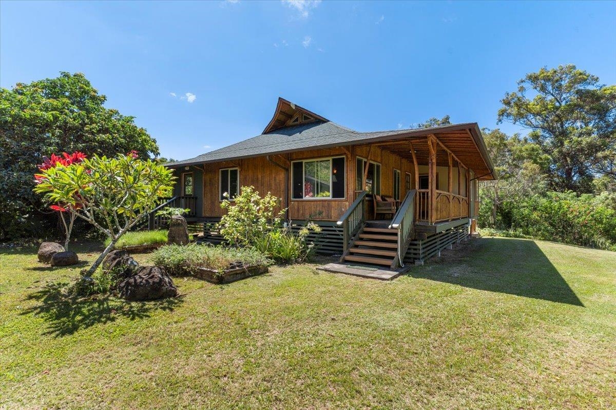 590 E Kuiaha Rd
