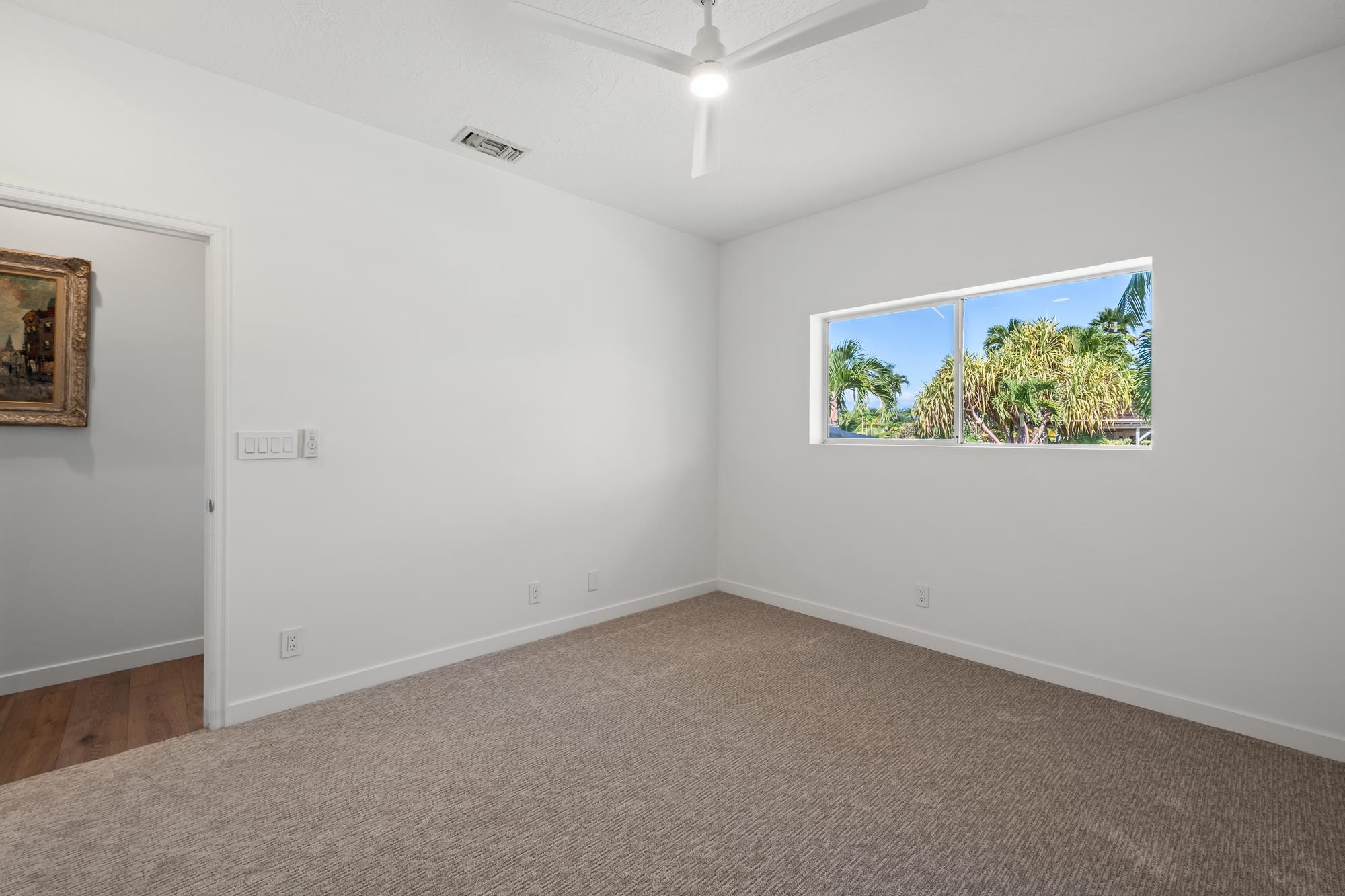 210 E Panana Pl