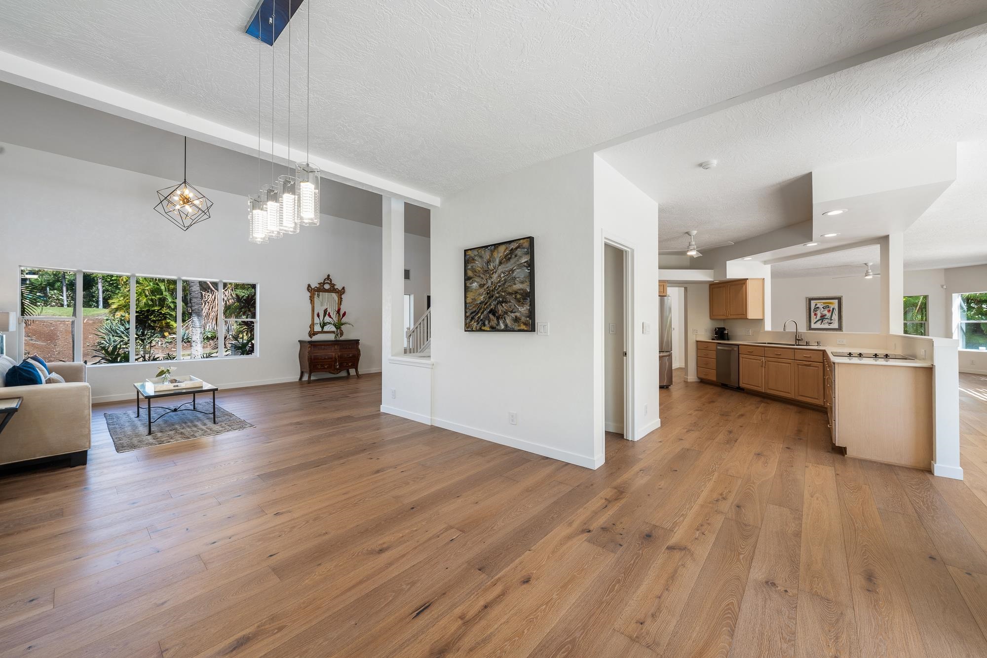 210 E Panana Pl