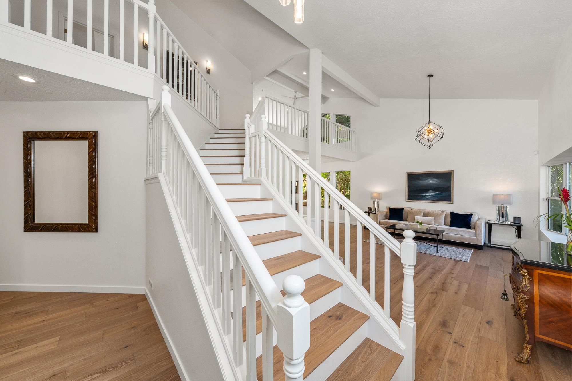 210 E Panana Pl