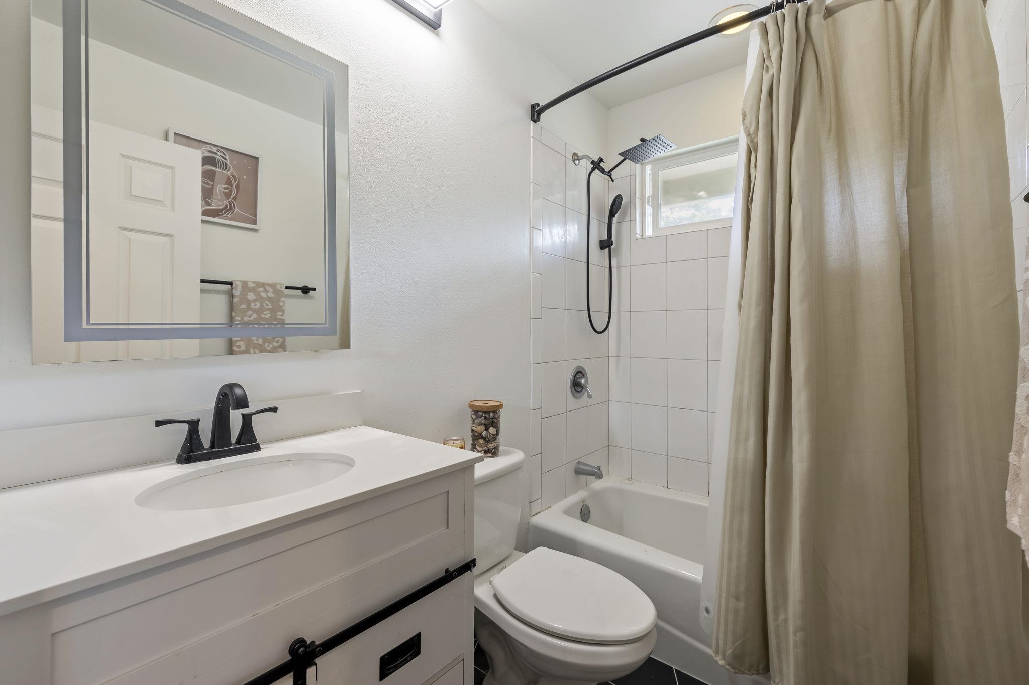 631 Meakanu Ln Unit: 102