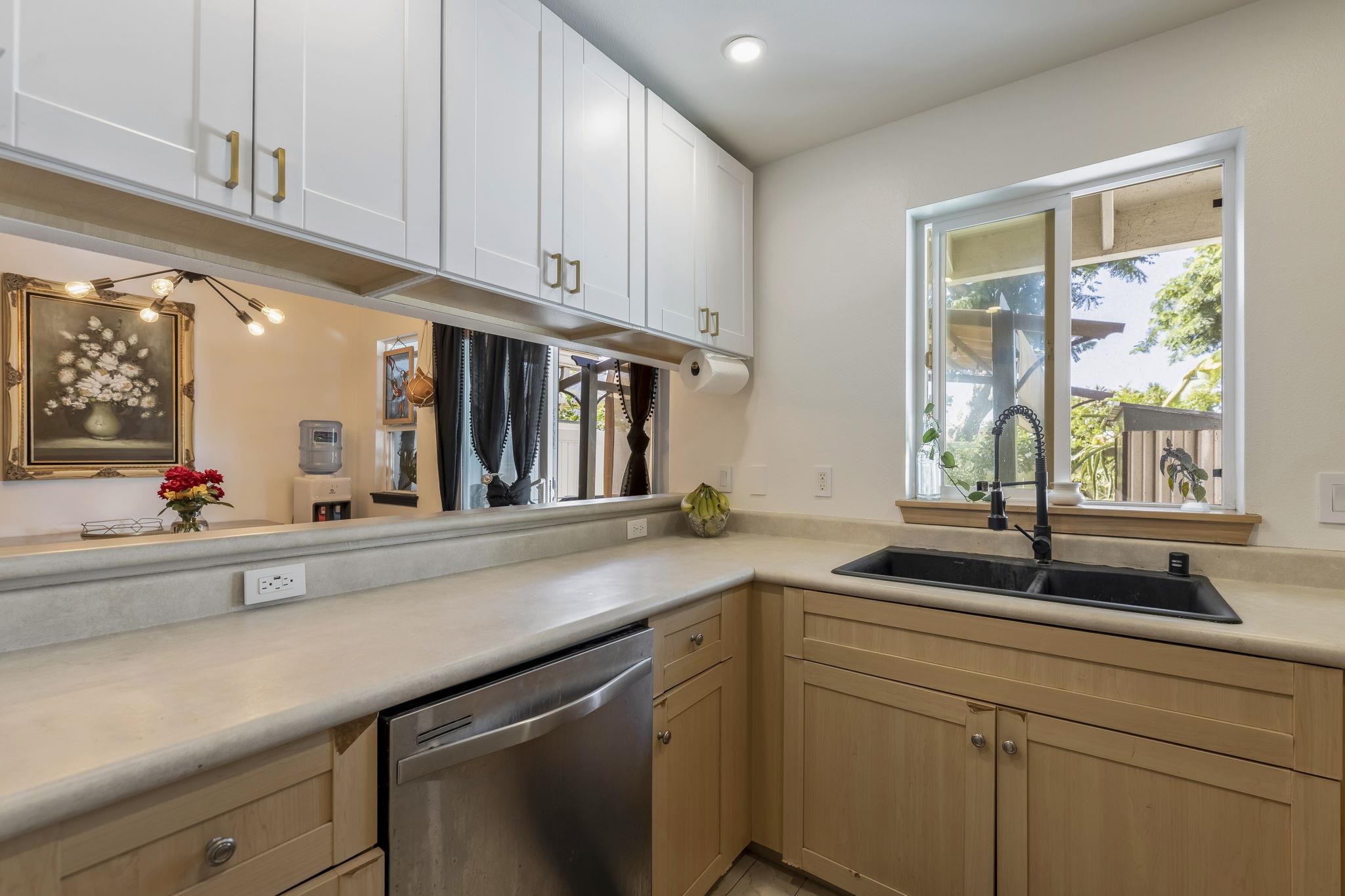 631 Meakanu Ln Unit: 102