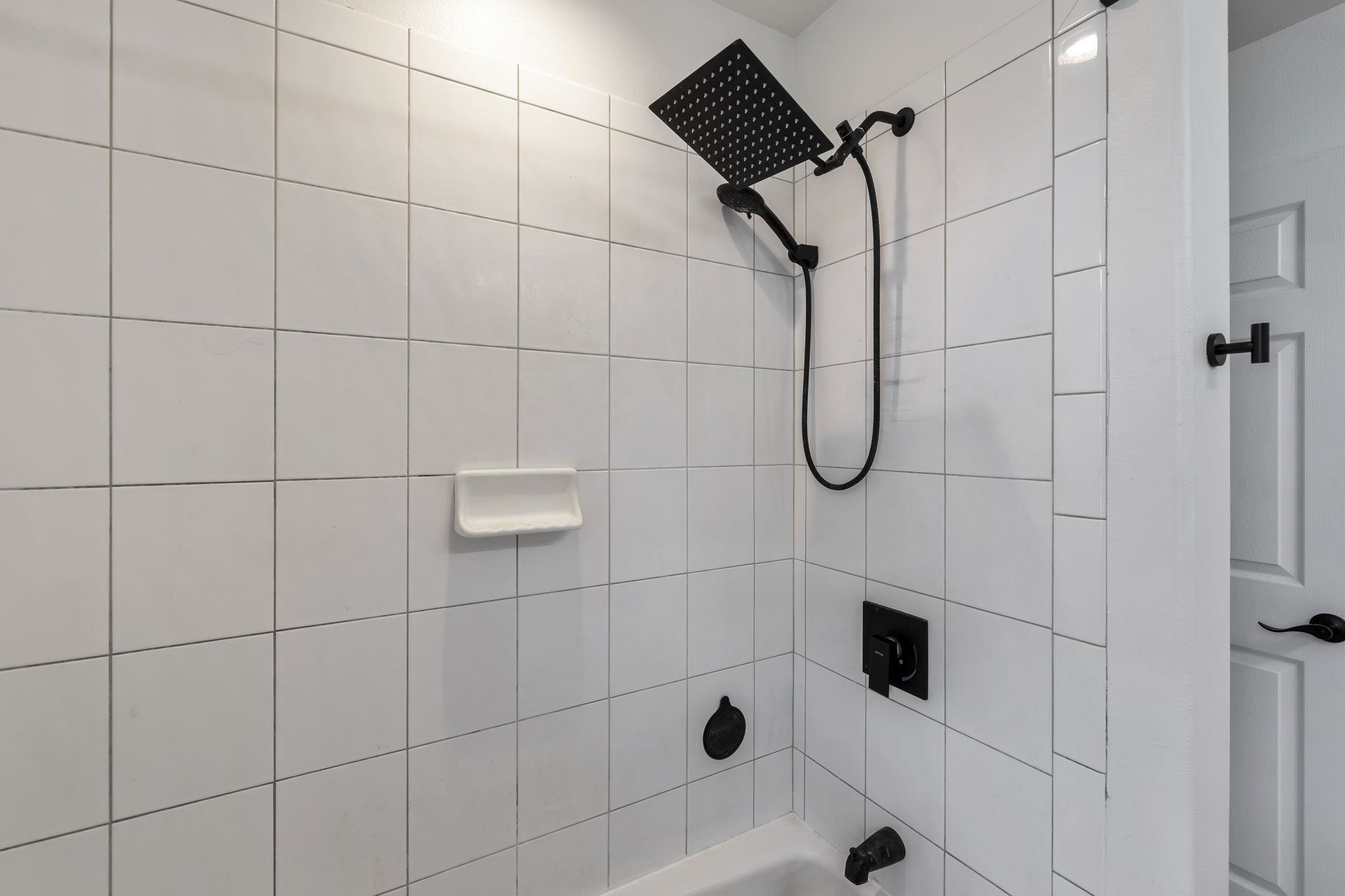 631 Meakanu Ln Unit: 102