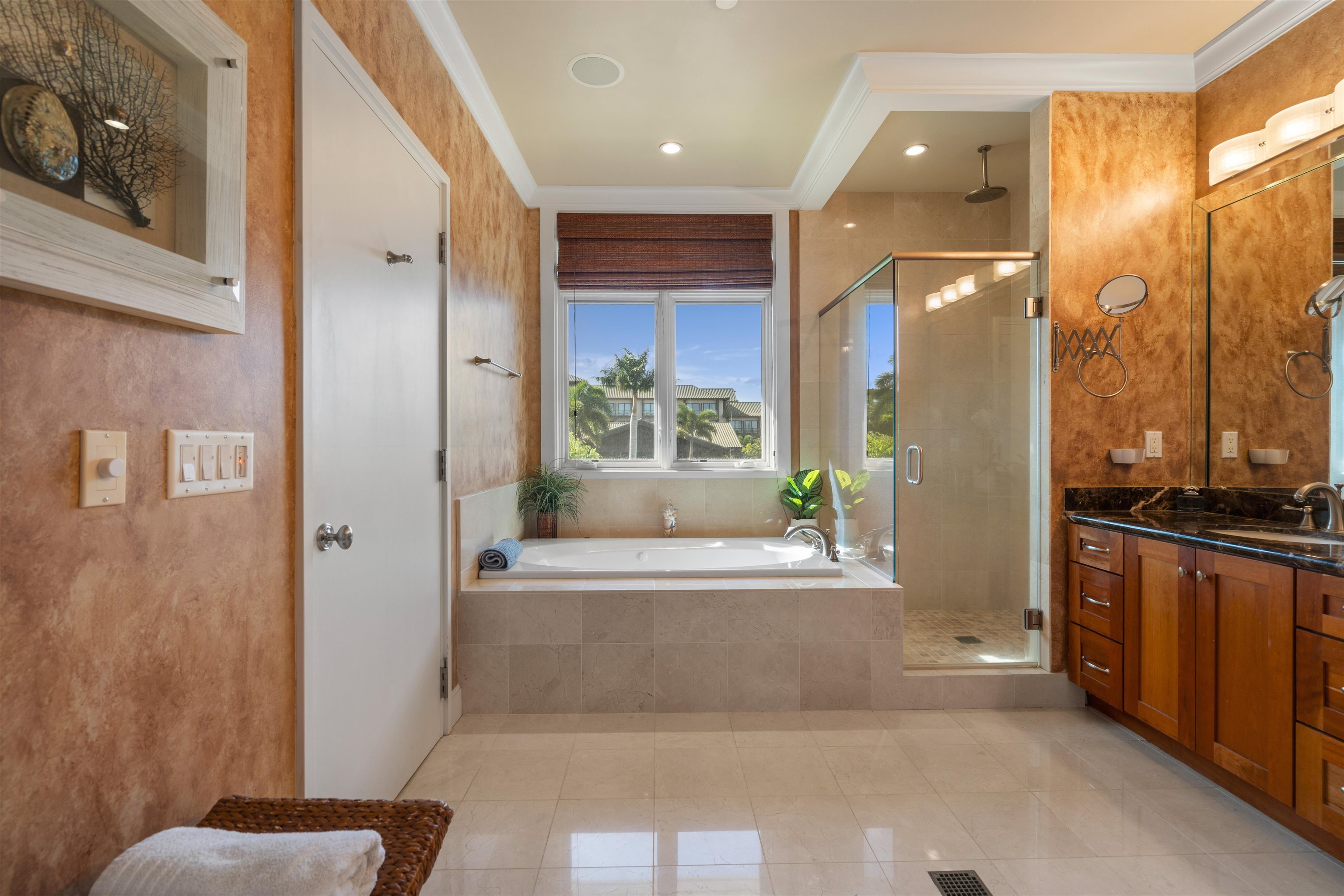 161 Wailea Ike Pl Unit: D-201