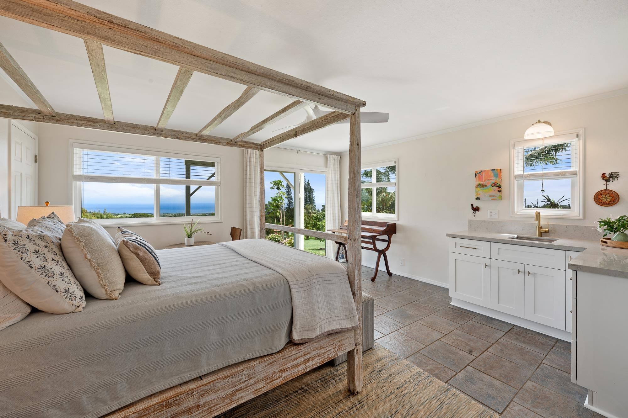 820 W Kuiaha Rd Unit: A
