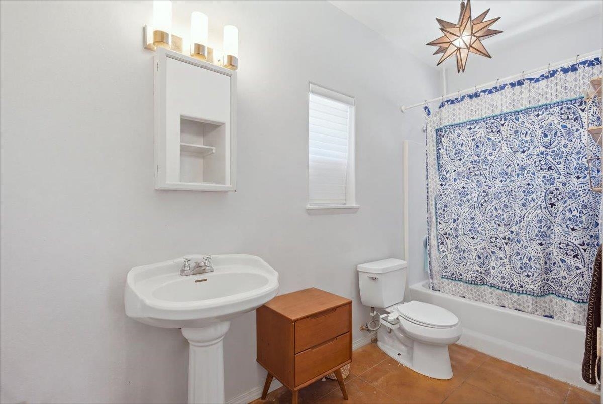 568 Hana Hwy Unit: B
